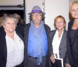  Josée Dayan, Jean-Michel Ribes, Hélène Vincent et Muriel Robin à la première du téléfilm  Mourir d'aimer  le 29 septembre à Paris, au cinéma L'Arlequin. 