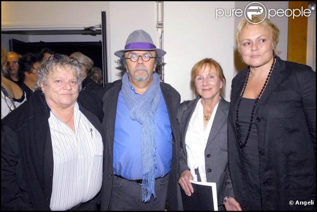  Josée Dayan, Jean-Michel Ribes, Hélène Vincent et Muriel Robin à la première du téléfilm  Mourir d'aimer  le 29 septembre à Paris, au cinéma L'Arlequin. 