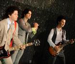 Les Jonas Brothers viennent d'obtenir leurs statues au musée Madame Tussaud de Los Angeles !
