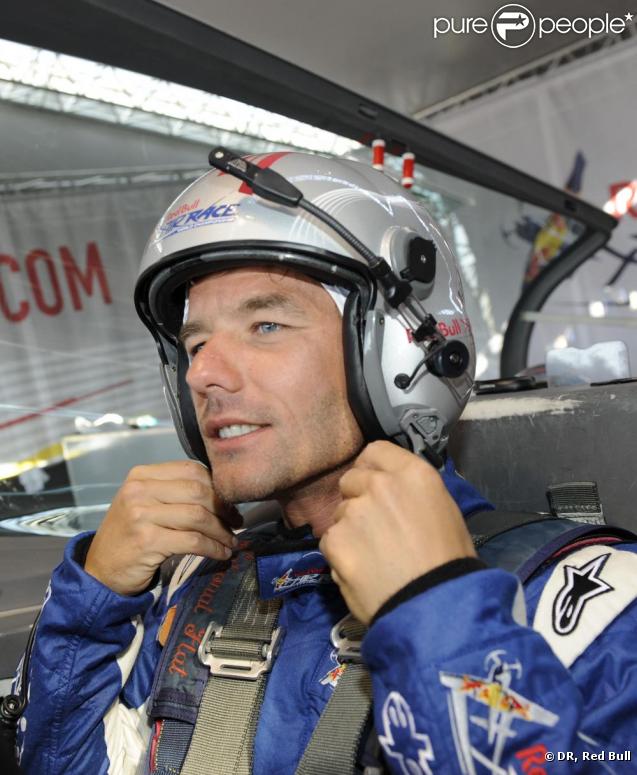 Sébastien Loeb à Budapest en Hongrie lors d'une des étapes de l'événement Red Bull Air Race 