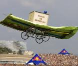 Le gagnant de l'événement Flugtag Red Bull à Marseille le 27 septembre 2009