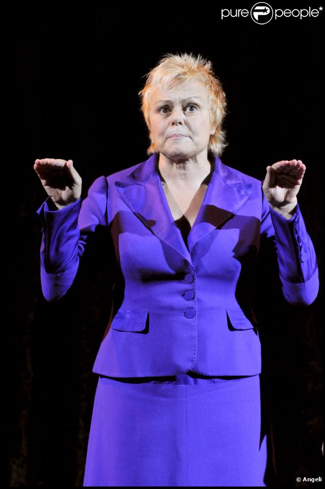 Muriel Robin lors du spectacle le 2 octobre 2009 des Diablogues mis en scène par Jean-Michel Ribes au théâtre Marigny