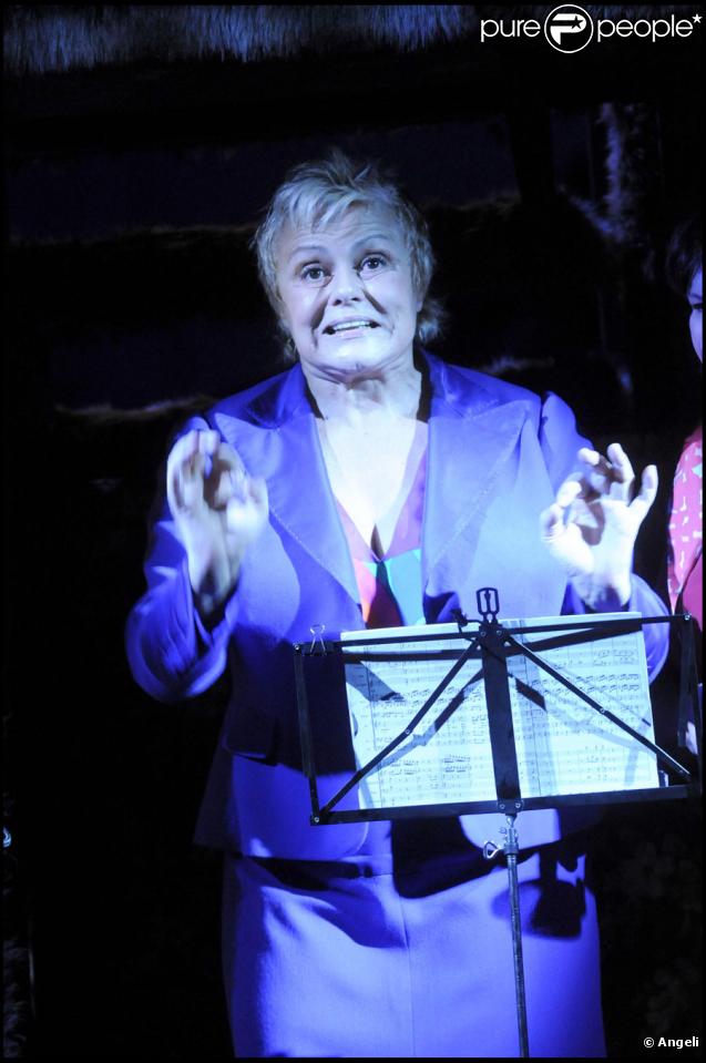 Muriel Robin lors du spectacle le 2 octobre 2009 des Diablogues mis en scène par Jean-Michel Ribes au théâtre Marigny
