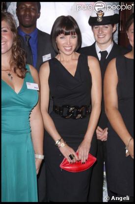 Dannii Minogue lors de la soirée au cercle militaire de Picadilly pour les cadets de vocation le 6 octobre 2009
