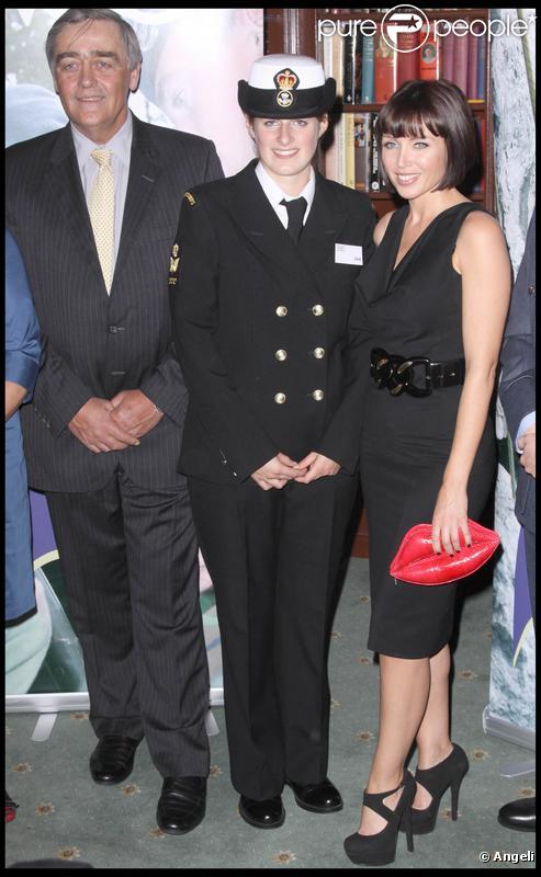 Dannii Minogue lors de la soirée au cercle militaire de Picadilly pour les cadets de vocation le 6 octobre 2009