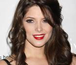 La ravissante Ashley Greene irradie les tapis rouges !