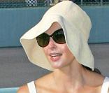 Ashley Judd venu soutenir son mari lors d'une course automobile en Floride