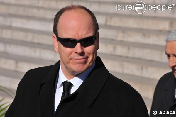 Le Prince Albert aux obsèques d'Henri Salvador, samedi 16 février 2008, en l'église de la Madeleine