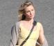 Quand la jolie Cameron Diaz pète complètement les plombs... en pleine rue !