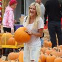 Ashley Roberts, des Pussycat Dolls, prépare Halloween très, très en avance...