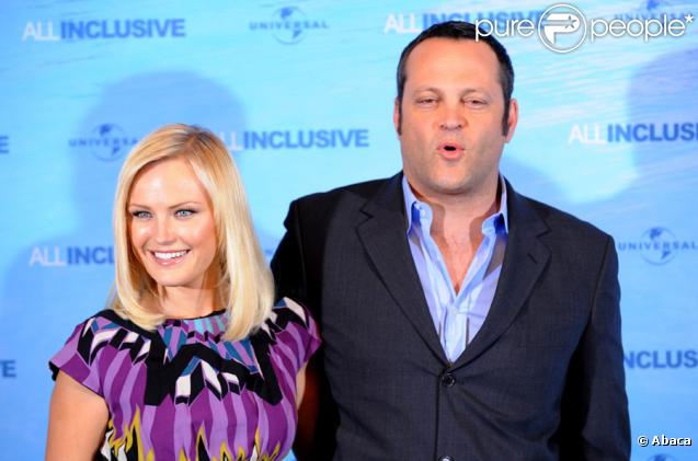 Malin Akerman et Vince Vaughn lors de la première à Hambourg en Allemagne du film Thérapie de couples le 13 octobre 2009