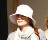 Marcia Cross et son mari Tom Mahoney font du shopping à Santa Monica le 18 octobre 2009 