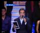 2001 : Nikos Aliagas présente le premier prime de Star Academy et sélectionne les candidats avec la méthode... du foulard