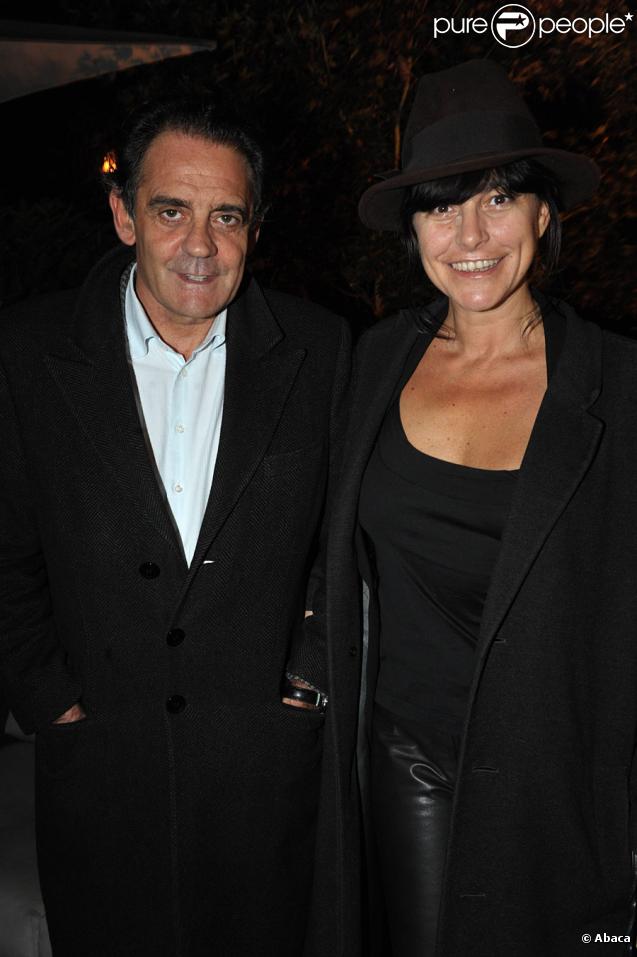 Lio et son compagnon Jean-François Lepetit lors de la fête du Cidre d'automne à Paris le 22 octobre 2009