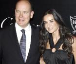 Demi Moore a prêté sa beauté à l'hommage rendu à Grace Kelly en présence du prince Albert de Monaco lors des Walk of Style Awards, à Beverly Hills, le 22 octobre 2009
