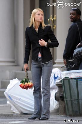 Claire Danes, la jeune mariée seule dans les rues de New York.... Octobre 2009
