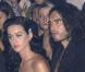 Katy Perry et son boyfriend l'humoriste Russell Brand sont très complices lors du défilé John Galliano - printemps été 2010 - lors de la Fashion Week à Paris le 7 octobre 2009