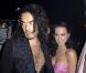 La belle Katy Perry et son boyfriend le déjanté Russell Brand se rendent ensemble au défilé John Galliano lors de la Fashion Week parisienne le 7 octobre 2009