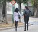Katy Perry et Russell Brand : Les deux tourtereaux se dirigent vers le cimetière du Père Lachaise à Paris afin de se receuillir sur la tombe du grand Jim Morrison le 7 octobre 2009 