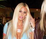 Shauna Sand et une copine se rendent au restaurant Madeo à Los Angeles le 22 octobre 2009