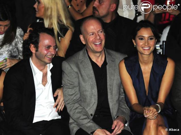 Bruce Willis et sa femme Emma Heming en plein défilé, à l'occasion du Fashionable Istanbul 2009, qui s'est tenu en Turquie, le 25 octobre 2009 !