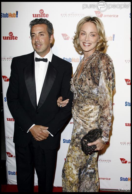 Sharon Stone lors de la soirée de charité Rock the Kasbah au profit de Virgin Unite et de la fondation de Eve Branson à Los Angeles le 26 octobre 2009