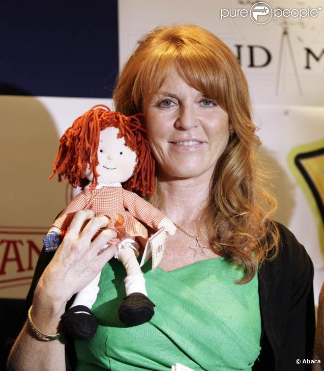 La duchesse d'York Sarah Ferguson a vendu les droits de ses livres pour une adaptation télé. Photocall à Londres le 23 octobre 2009