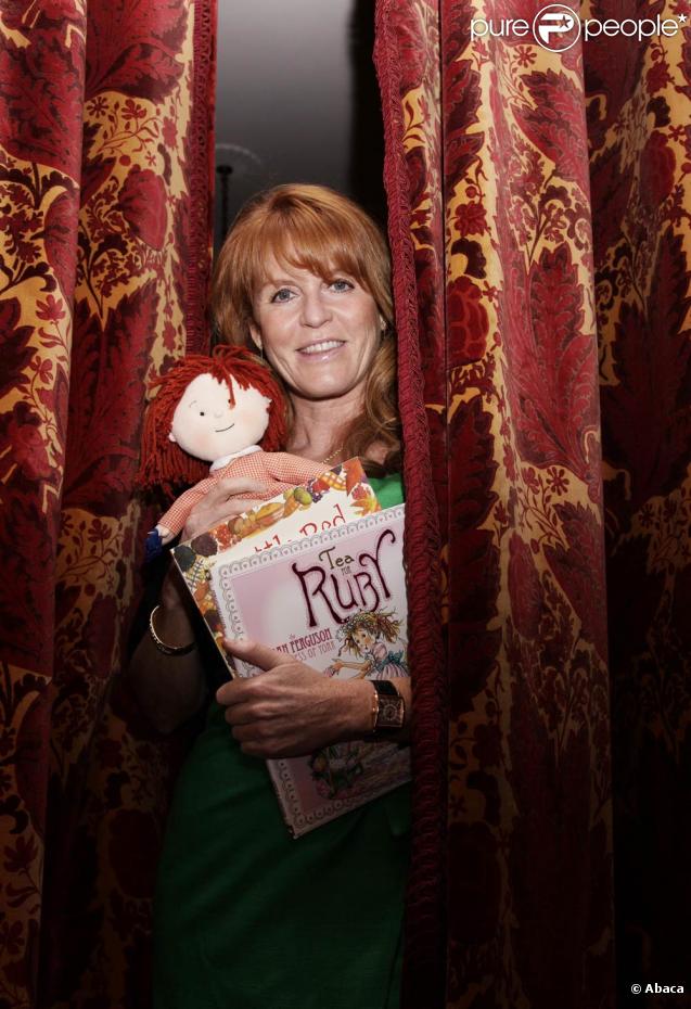 La duchesse d'York Sarah Ferguson a vendu les droits de ses livres pour une adaptation télé. Photocall à Londres le 23 octobre 2009