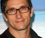 Jonathan LaPaglia : Le frère de Jack Malone s'est fait voler son rôle par George Clooney... mais se console !