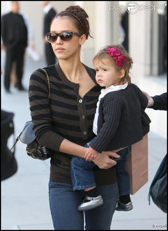 Jessica Alba et Honor dans les rues de Los Angeles