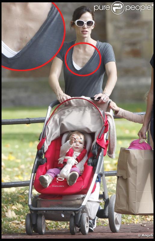 Jennifer Garner et Seraphina (Boston, 31 octobre 2009)