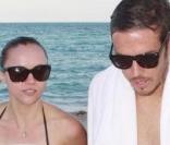 Christina Ricci et son amoureux se la coulent douce à Miami... Le 31/10/09