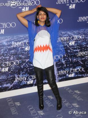 La chanteuse M.I.A. était de la partie pour admirer les créations de Jimmy Choo, à L.A. hier soir.