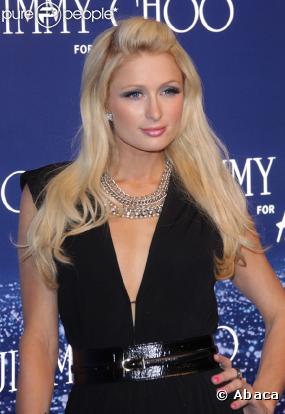 Paris Hilton, toujours là où il faut quand il faut, était venue découvrir la collection Jimmy Choo pour H&amp;M, à Los Angeles.