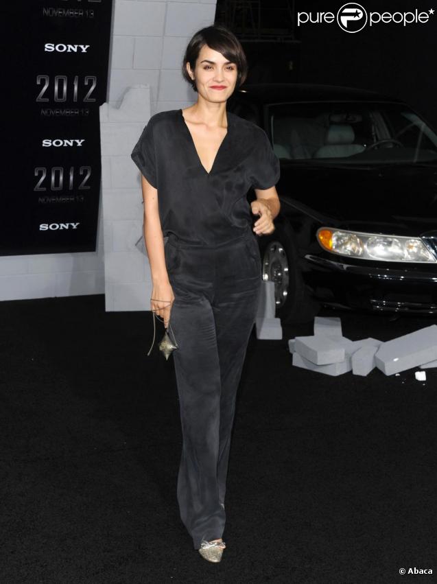 Shannyn Sossamon à la première de 2012 à Los Angeles le 3/11/09