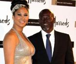 Kimora Lee Simmons et Djimon Hounsou à la soirée Emerald Ball au magasin Harrod's de Londres le 5/11/09