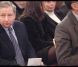 Jean Todt, lors de la remise des Prix 2008 de l'Académie des Sports, à l'Assemblée Nationale, à Paris, le 9 novembre 2009.