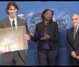 Rafael Nadal et Rama Yade dans tous ses états, lors de la remise des Prix 2008 de l'Académie des Sports, à l'Assemblée Nationale, à Paris, le 9 novembre 2009.