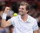 Roger Federer s'est fait battre par le Français Julien Benneteau, lors du second tour de l'Open de Paris Bercy, le 11 novembre 2009.