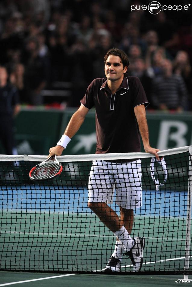 Roger Federer s'est fait battre par le Français Julien Benneteau, lors du second tour de l'Open de Paris Bercy, le 11 novembre 2009.