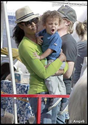 Garcelle Beauvais et ses adorables enfants Jax Joseph et Jaid Thomas pour une après-midi complice au parc à Los Angeles 