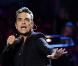EXCLUSIF : Robbie Williams rejoint ses anciens camarades de Take That sur scène à Londres, le 13 novembre 2009.