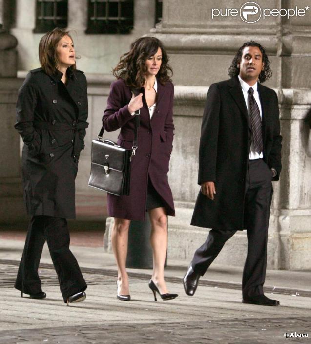 Naveen Andrews troque la série  Lost  pour  New York Unité Spéciale  le temps d'un épisode : il retrouve la sublime Mariska Hargitay, vendredi 13 novembre, pour le tournage de ses scènes.