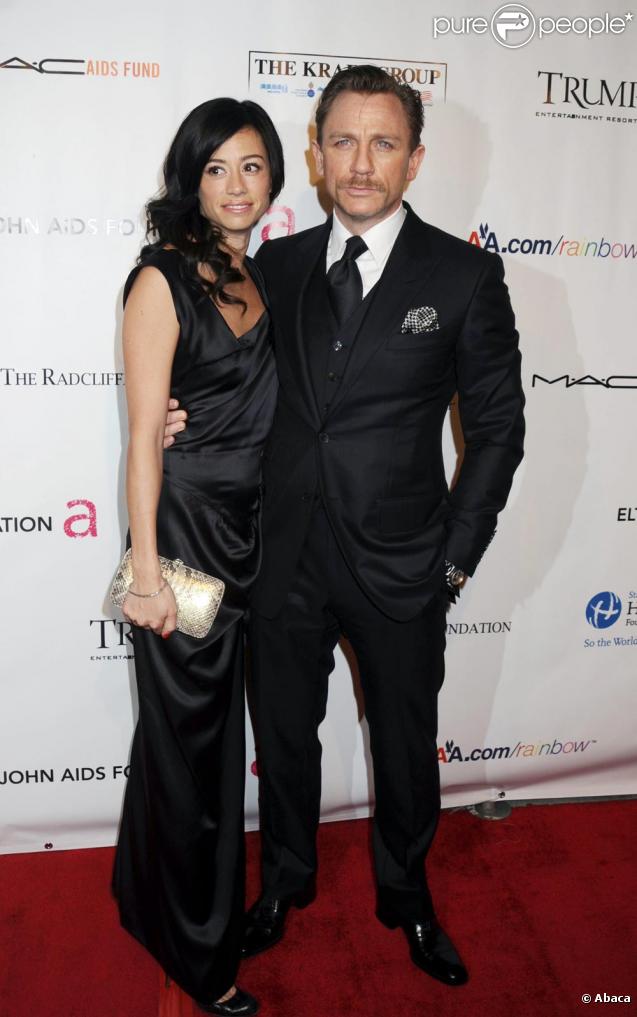 Daniel Craig et sa compagne à la soirée de charité d'Elton John à New York le 16/11/09