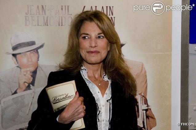 Nicole Calfan lors de la soirée annonçant la sortie en DVD du film Borsalino le 16 novembre 2009 à Paris
