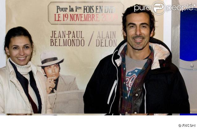 Adeline Blondieau et son compagnon Laurent lors de la soirée annonçant la sortie en DVD du film Borsalino le 16 novembre 2009 à Paris