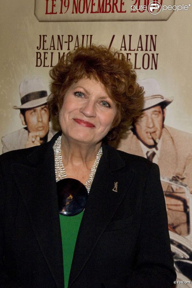 Andréa Ferréol lors de la soirée annonçant la sortie en DVD du film Borsalino le 16 novembre 2009 à Paris