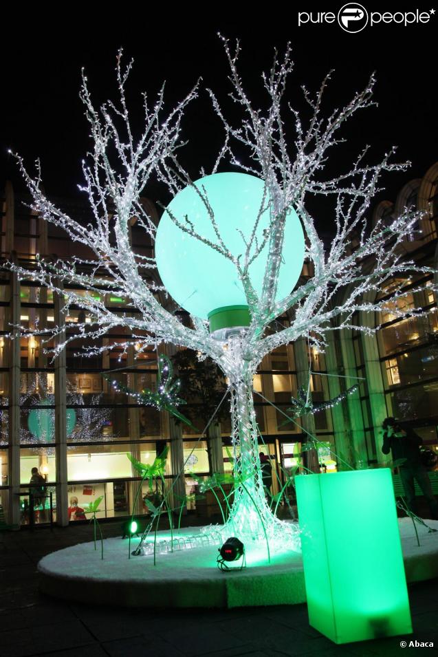 Samuel Le Bihan au Forum des Halles à Paris pour les illuminations de Noël le 19/11/09
