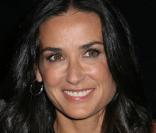 Aujourd'hui, Demi Moore file le parfait amour avec son Ashton Kutcher de mari, mais pour elle, la vie n'a pas toujours été si rose... Sa mère a profité de sa notoriété pour la critiquer publiquement !  