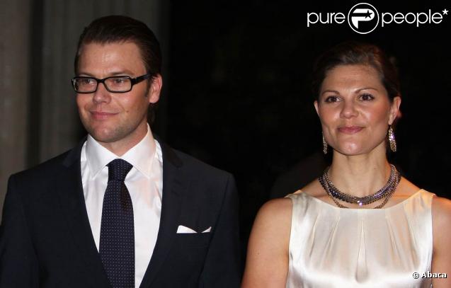 Les 19 et 20 novembre 2009, les principales figures féminines des cours royales d'Europe se sont retrouvées à Stockholm pour y célébrer les 20 ans de la Convention pour l'Enfance des Nations Unies. Ici, Victoria et Daniel Westling 